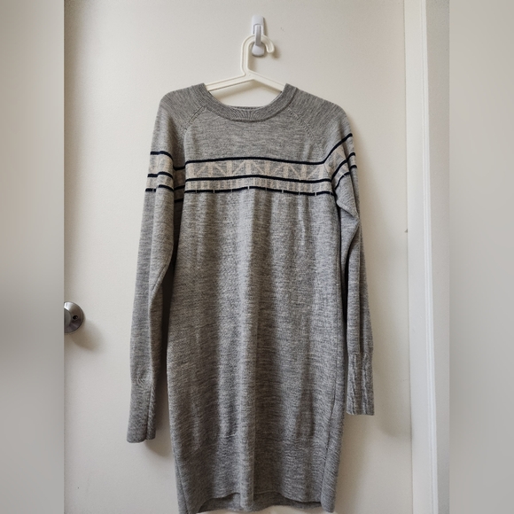 Sweater dress Aritzia Golden by TNA - Picture 2 of 4